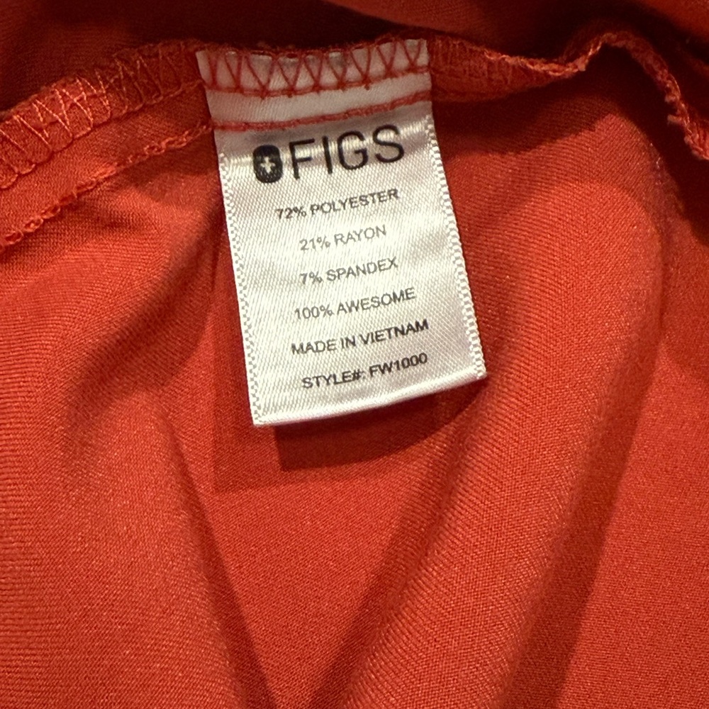 Figs Technical Collection Scrub Top In Red Extra Small - Picture 4 of 7